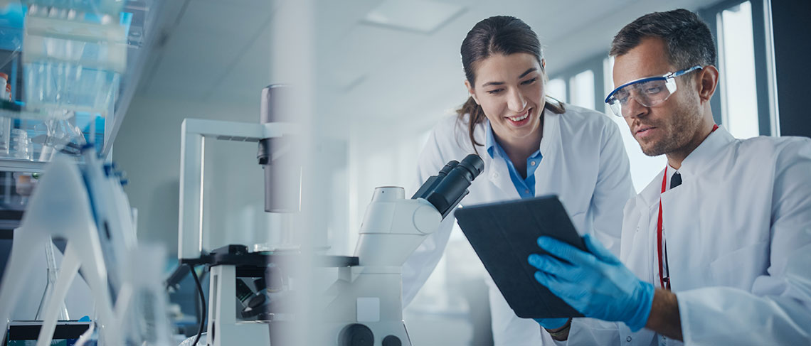 How Digitalization Powers Pharma Tech Image